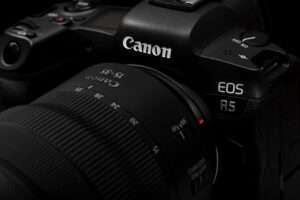 Canon R5 close up